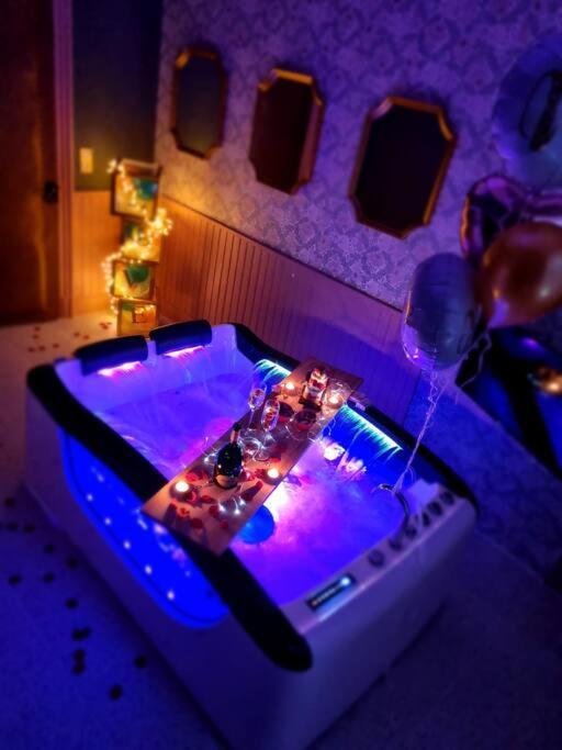 Royal Room Jacuzzi Haut De Gamme Centre Ville Mulhouse Exterior photo